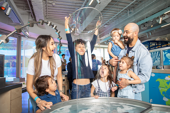 La Nube STEAM Discovery Center